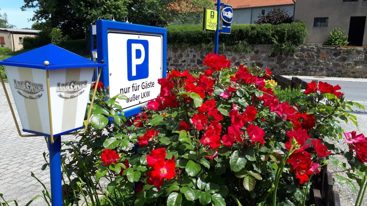 Logis L Auberge Gutshof Бишофсверда Екстериор снимка