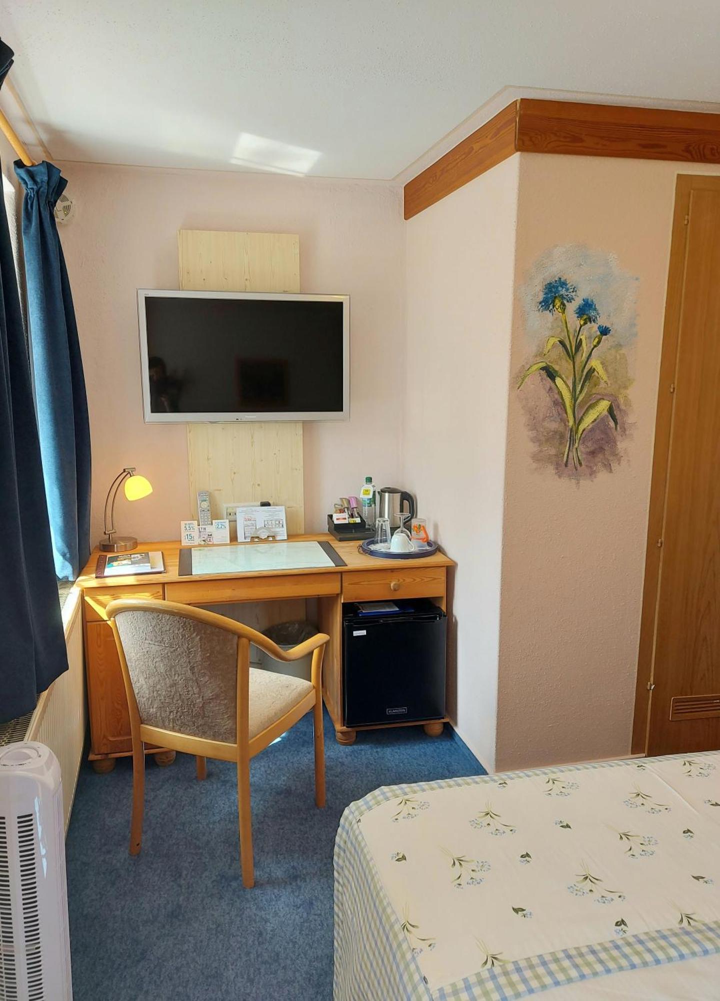 Logis L Auberge Gutshof Бишофсверда Екстериор снимка